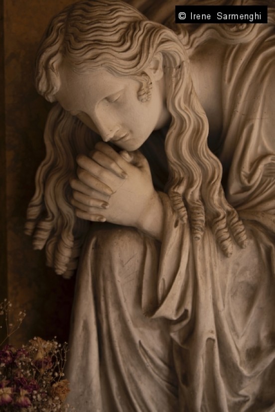 Requiem aeternam dona eis | la poesia dei simboli funerari