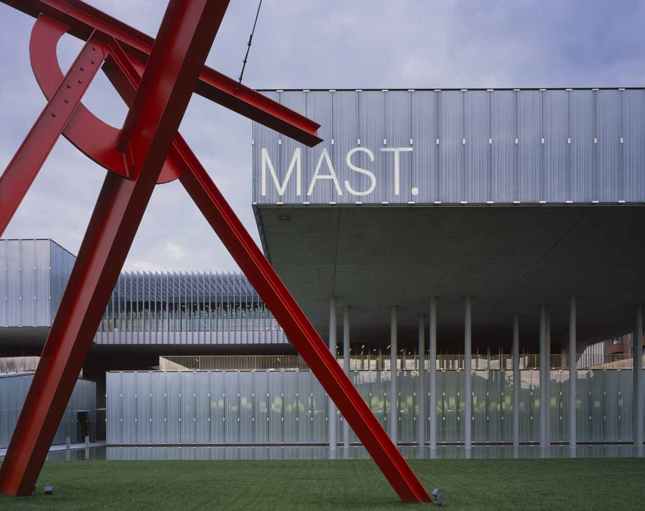 MAST_1.jpg