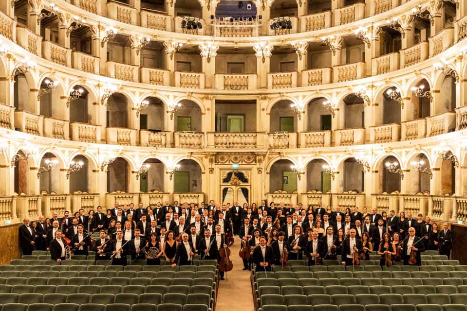 TeatroComunaleBologna.jpg