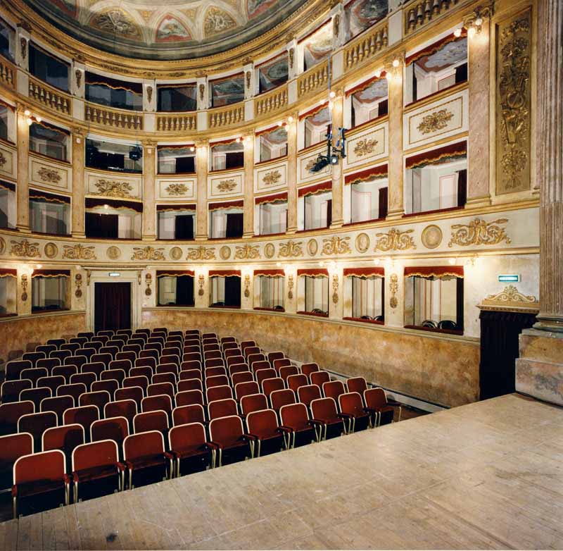 TeatroComunaleSanGiovanniInPersiceto_2.jpg